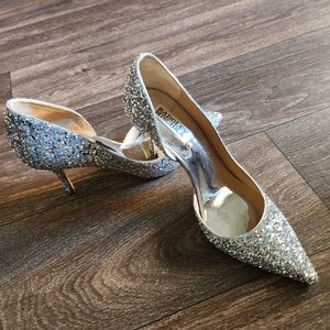 Badgley Mischka Women's Daisy Dress Pump Silver Glitter